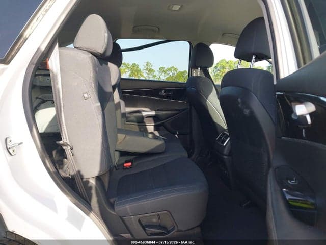 2018 KIA SORENTO 3.3L LX 8