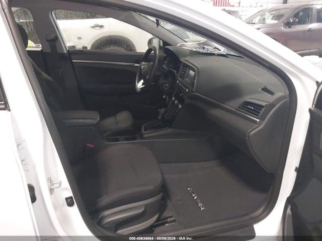 2020 HYUNDAI ELANTRA SE 5