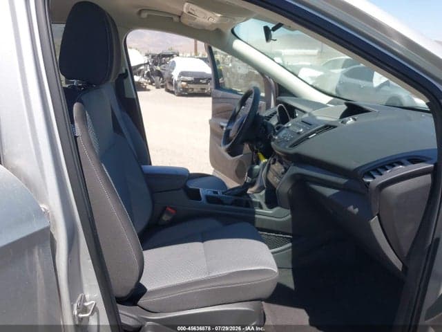 2017 FORD ESCAPE SE 5