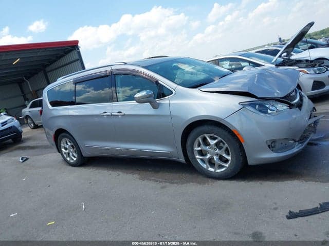 2017 CHRYSLER PACIFICA LIMITED 14