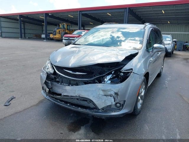 2017 CHRYSLER PACIFICA LIMITED 6