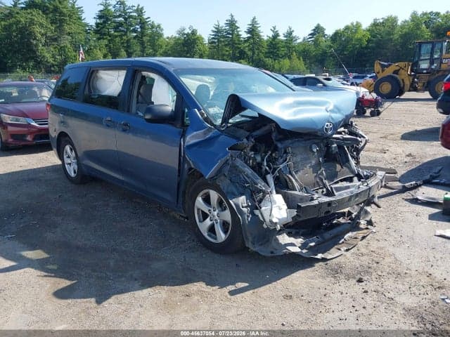 2017 TOYOTA SIENNA L 7 PASSENGER - 1