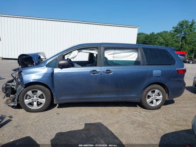 2017 TOYOTA SIENNA L 7 PASSENGER 15