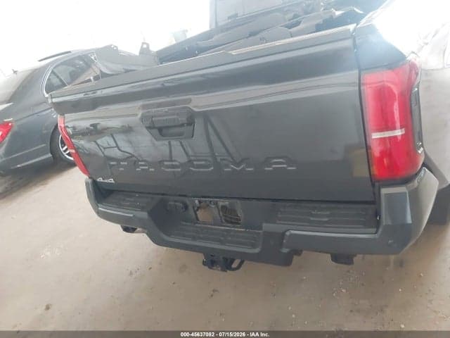 2024 TOYOTA TACOMA SR5 16