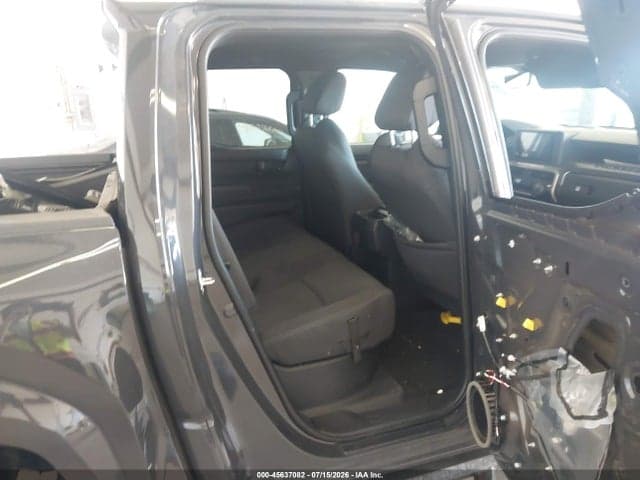 2024 TOYOTA TACOMA SR5 8