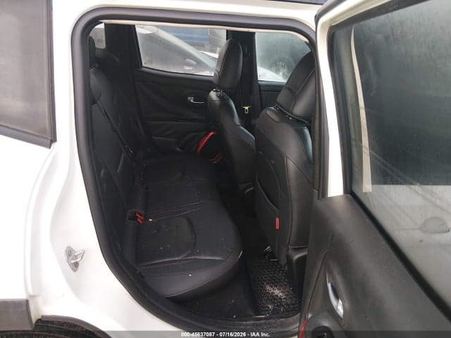 2017 JEEP RENEGADE TRAILHAWK 4X4 8