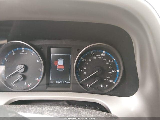 2017 TOYOTA RAV4 XLE 7
