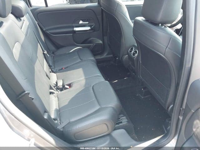 2020 MERCEDES-BENZ GLB 250 4MATIC 8