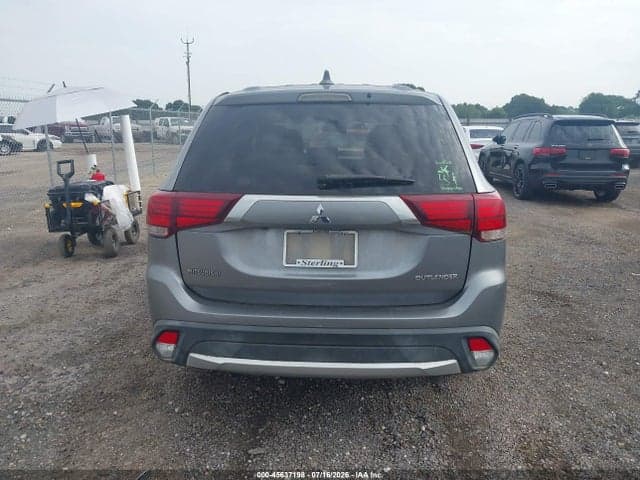 2018 MITSUBISHI OUTLANDER ES 17