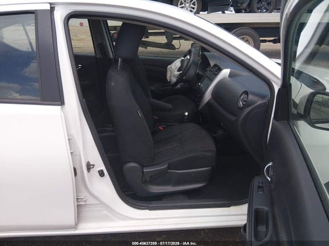 2019 NISSAN VERSA 1.6 SV 5
