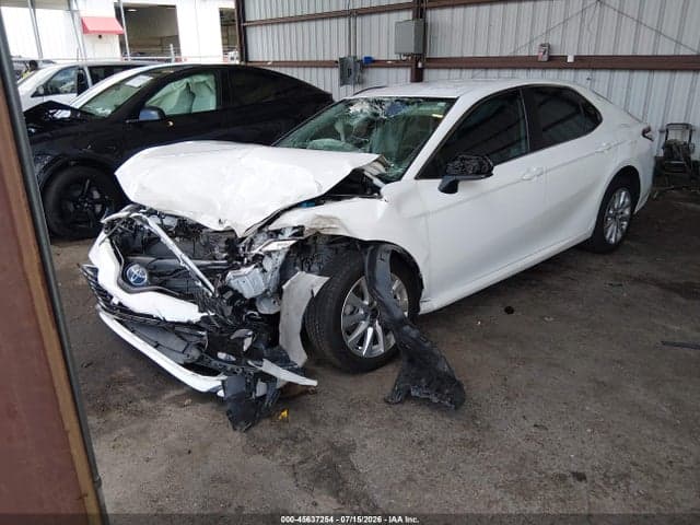 2020 TOYOTA CAMRY LE 2