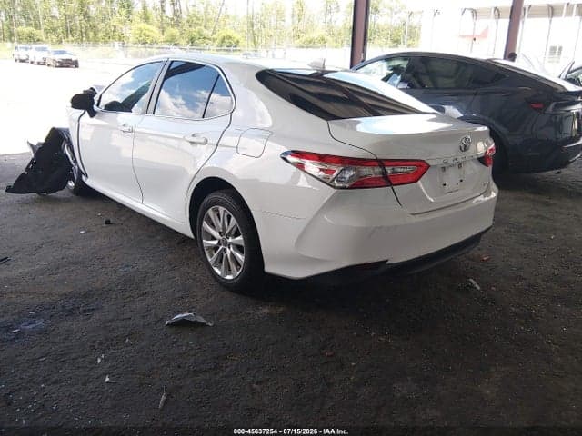 2020 TOYOTA CAMRY LE 3
