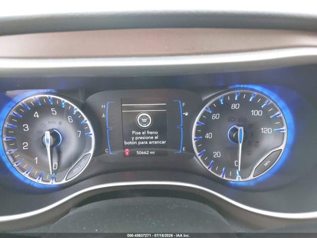 2022 CHRYSLER VOYAGER LX 7
