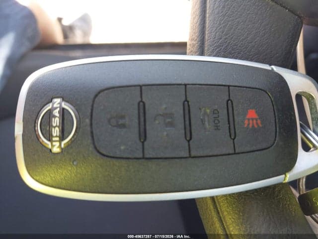 2025 NISSAN SENTRA SV 11