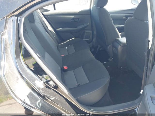 2025 NISSAN SENTRA SV 8