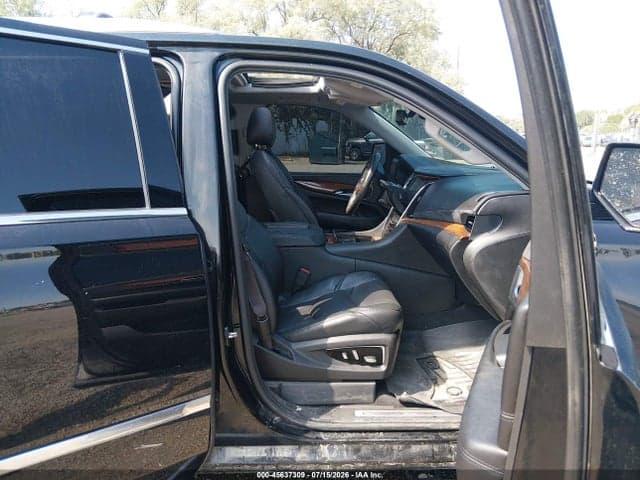 2017 CADILLAC ESCALADE ESV PREMIUM LUXURY 5