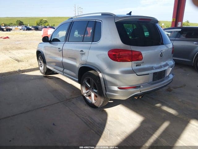2017 VOLKSWAGEN TIGUAN 2.0T SPORT 3