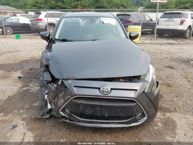 2019 TOYOTA YARIS LE 13