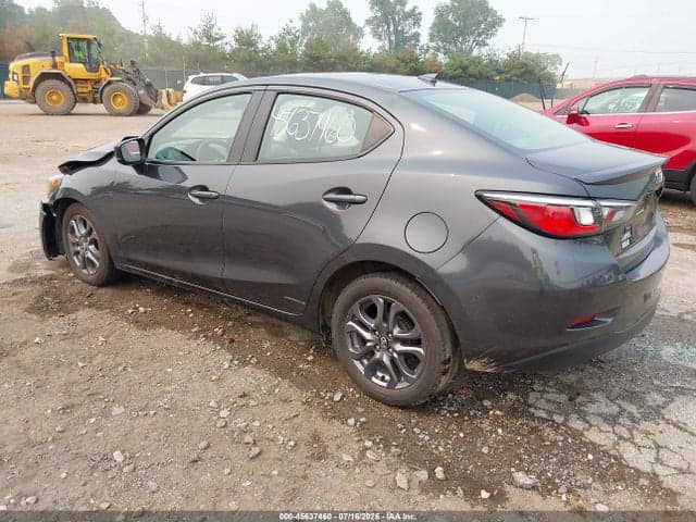2019 TOYOTA YARIS LE 3