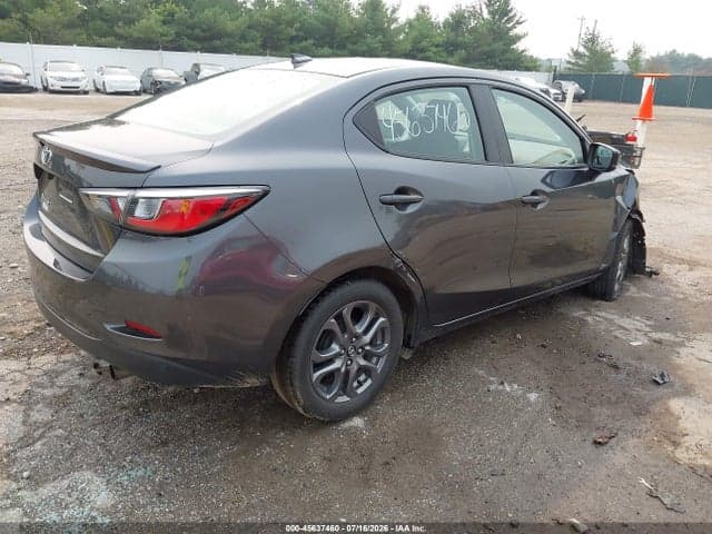 2019 TOYOTA YARIS LE 4