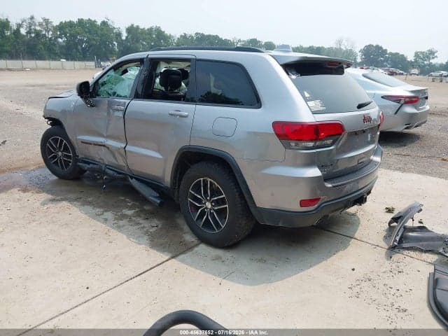 2017 JEEP GRAND CHEROKEE TRAILHAWK 3