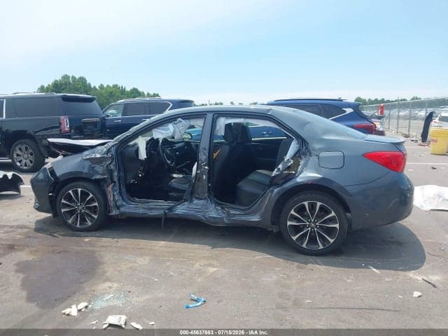 2017 TOYOTA COROLLA SE 14