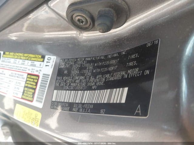 2018 TOYOTA SIENNA LE 8 PASSENGER 9