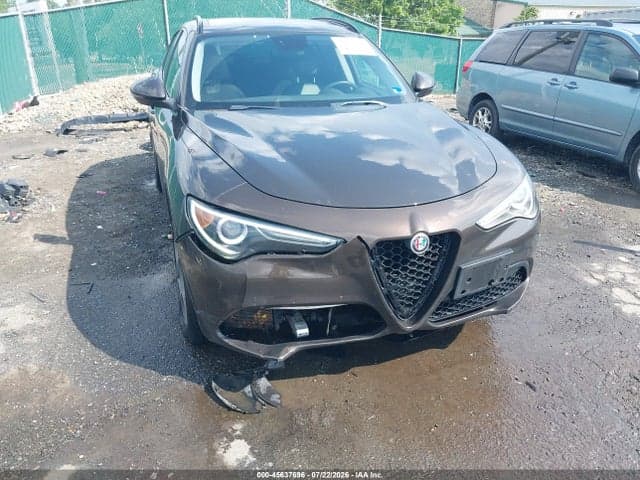 2018 ALFA ROMEO STELVIO SPORT AWD 6