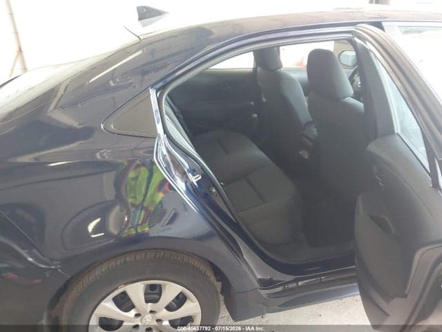 2023 TOYOTA COROLLA LE 8