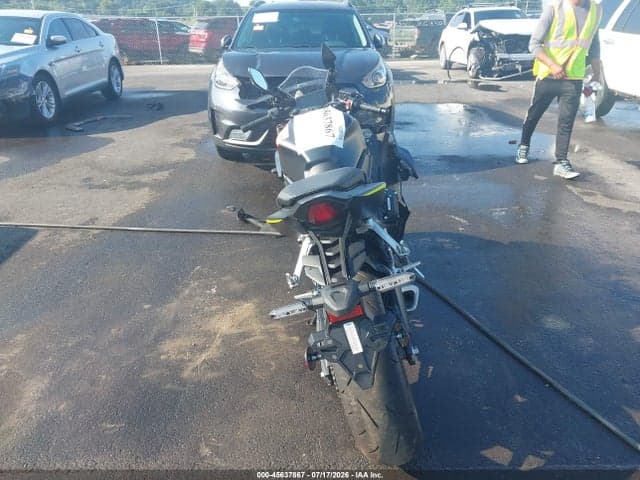 2026 HONDA CBR650 R 6
