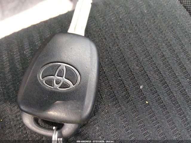 2017 TOYOTA RAV4 LE 11