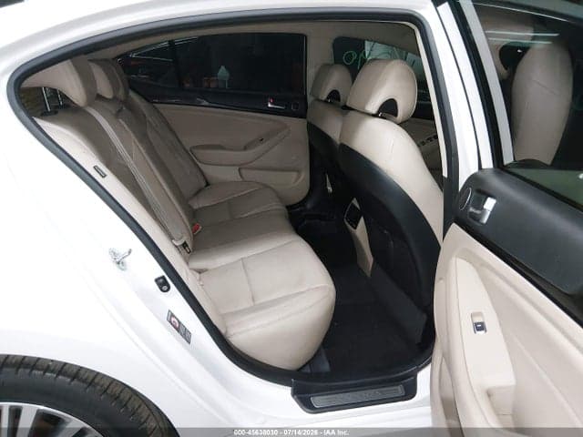 2016 KIA CADENZA 8