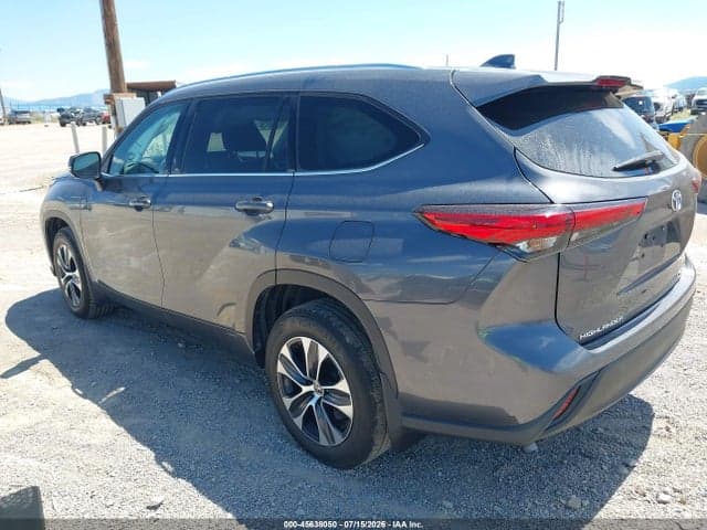 2020 TOYOTA HIGHLANDER XLE 3