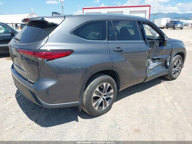 2020 TOYOTA HIGHLANDER XLE 4