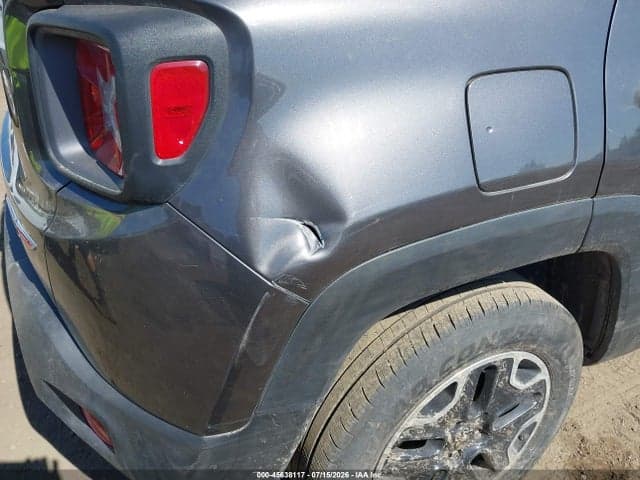 2017 JEEP RENEGADE TRAILHAWK 6