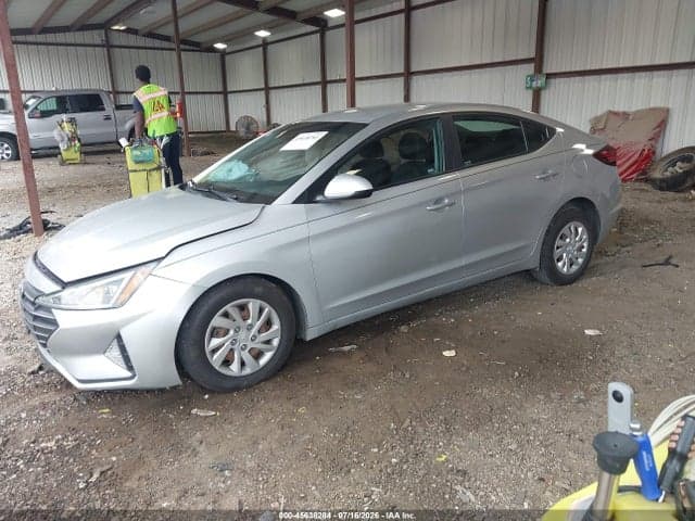 2020 HYUNDAI ELANTRA SE 2