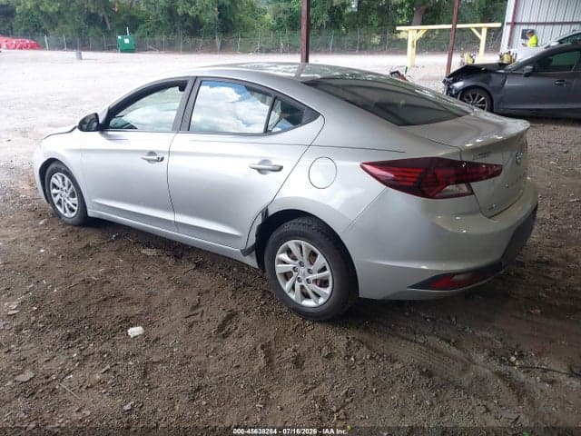 2020 HYUNDAI ELANTRA SE 3