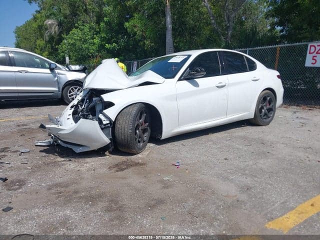 2019 ALFA ROMEO GIULIA RWD 2