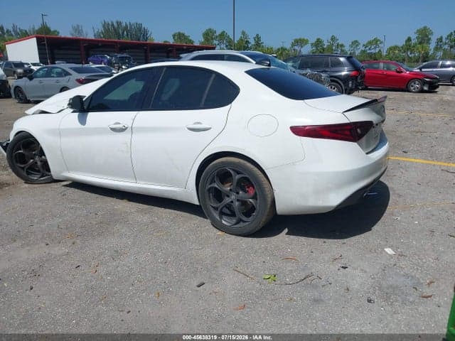 2019 ALFA ROMEO GIULIA RWD 3