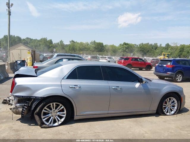 2017 CHRYSLER 300C 14