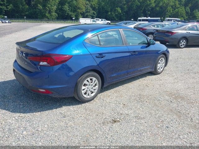 2020 HYUNDAI ELANTRA SE 4