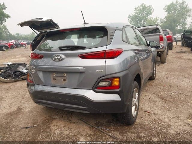 2021 HYUNDAI KONA SE 4