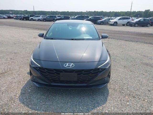 2021 HYUNDAI ELANTRA SE 12