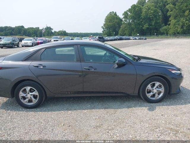 2021 HYUNDAI ELANTRA SE 13