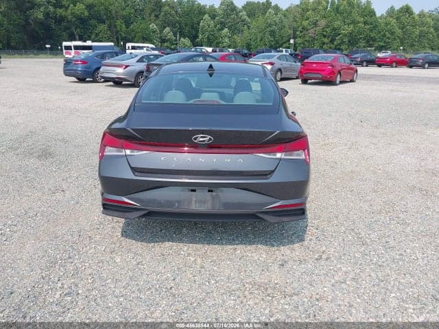 2021 HYUNDAI ELANTRA SE 16