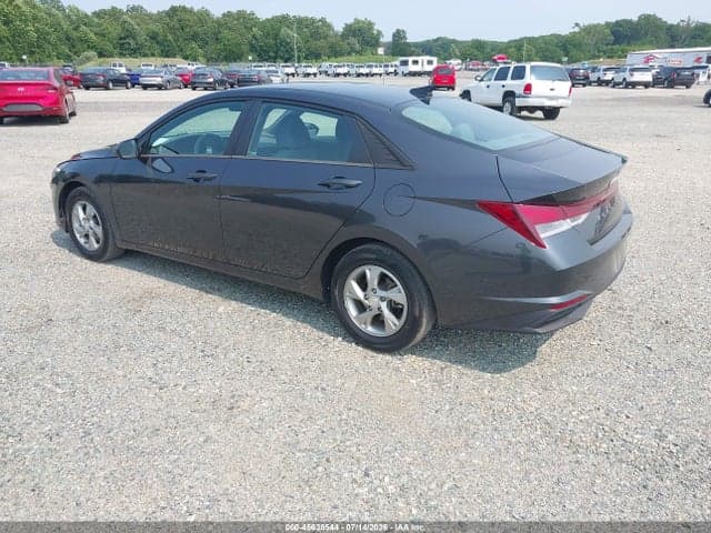 2021 HYUNDAI ELANTRA SE 3