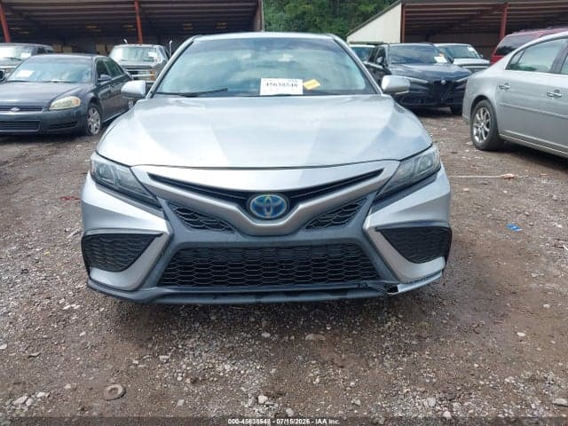 2021 TOYOTA CAMRY SE HYBRID 12