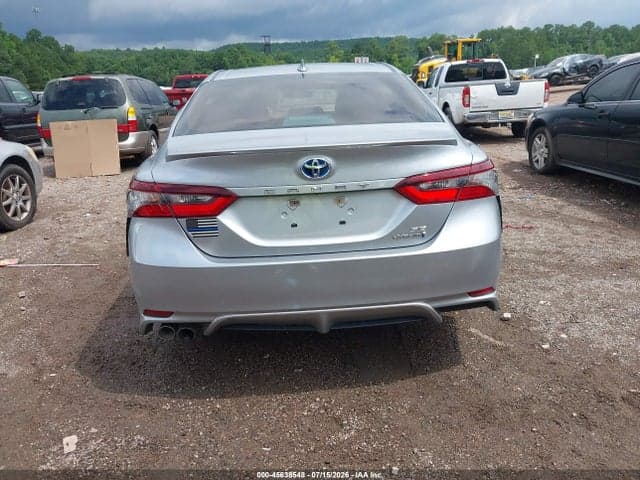 2021 TOYOTA CAMRY SE HYBRID 16
