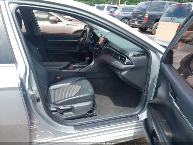 2021 TOYOTA CAMRY SE HYBRID 5