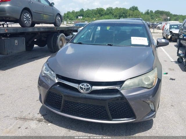 2017 TOYOTA CAMRY SE 12